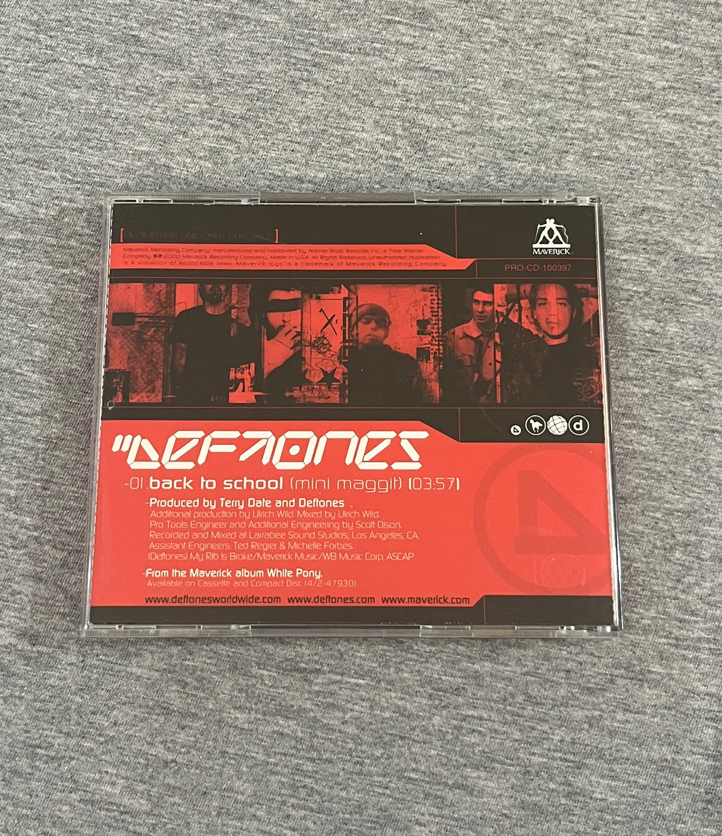 Deftones - Back to school [mini maggit]