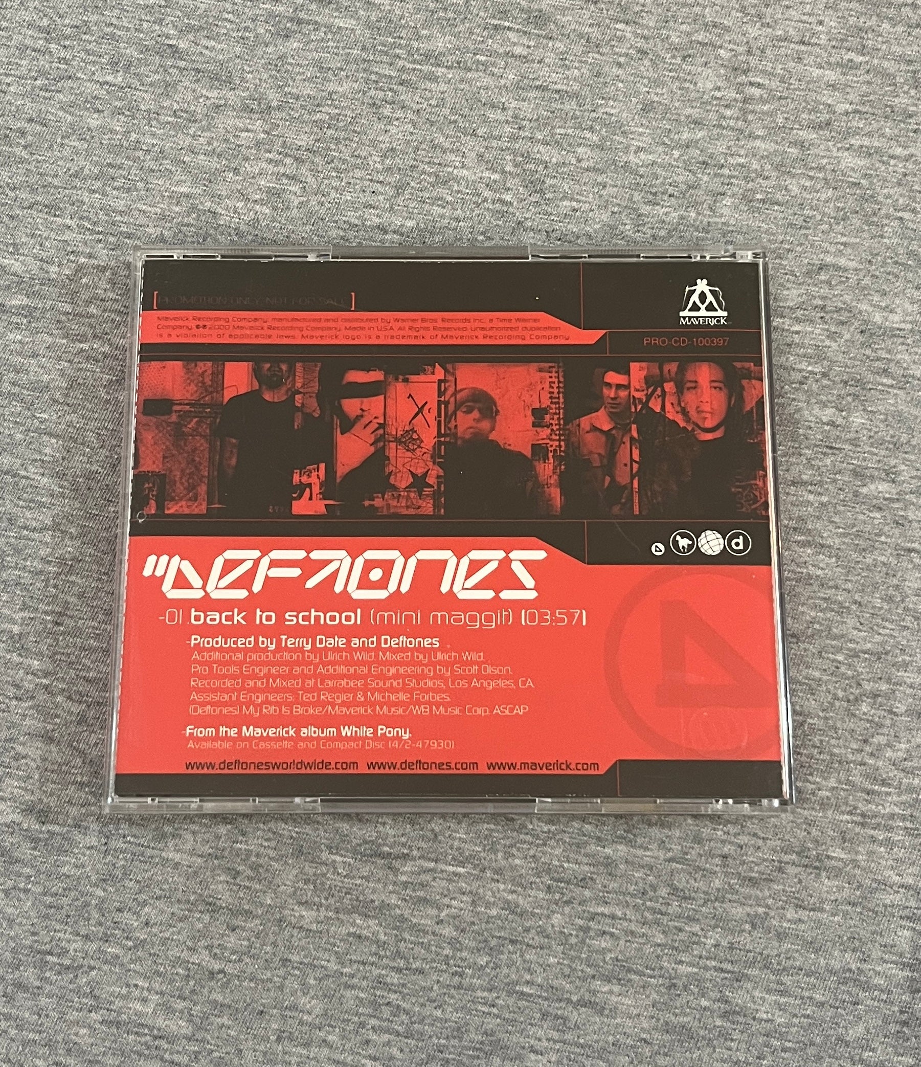 Deftones - Back to school [mini maggit]