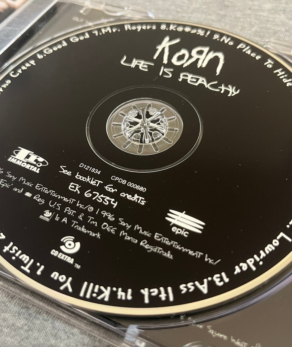 KoRn - Life is Peachy